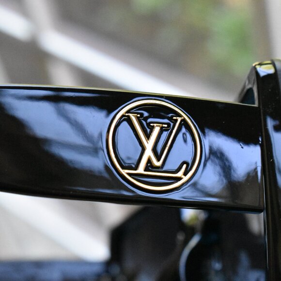 LV Sunglasses - Picture 8 of 8